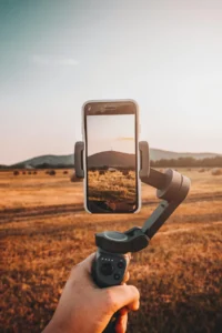 Stabilisateur et smartphone pour création de contenu vidéo